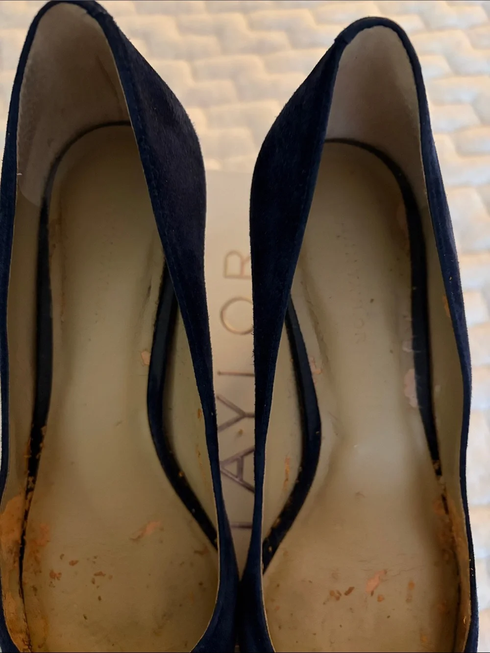 Ann Taylor Eryn2 Navy Suede Pointed-Toe Kitten Pumps/ Style #379956